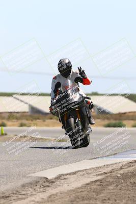 media/Aug-03-2025-TrackDaz (Sun) [[bf4a71acf9]]/A Group/12pm (Wheelie Bump)/